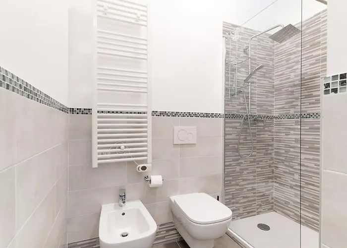 Porta Romana - Luminoso Bilocale Apartament *